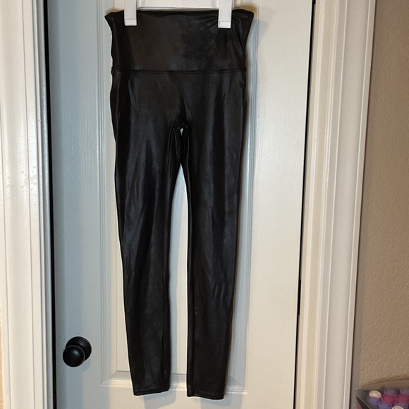SPANX Black Leggings Faux look - Picture 1 of 2